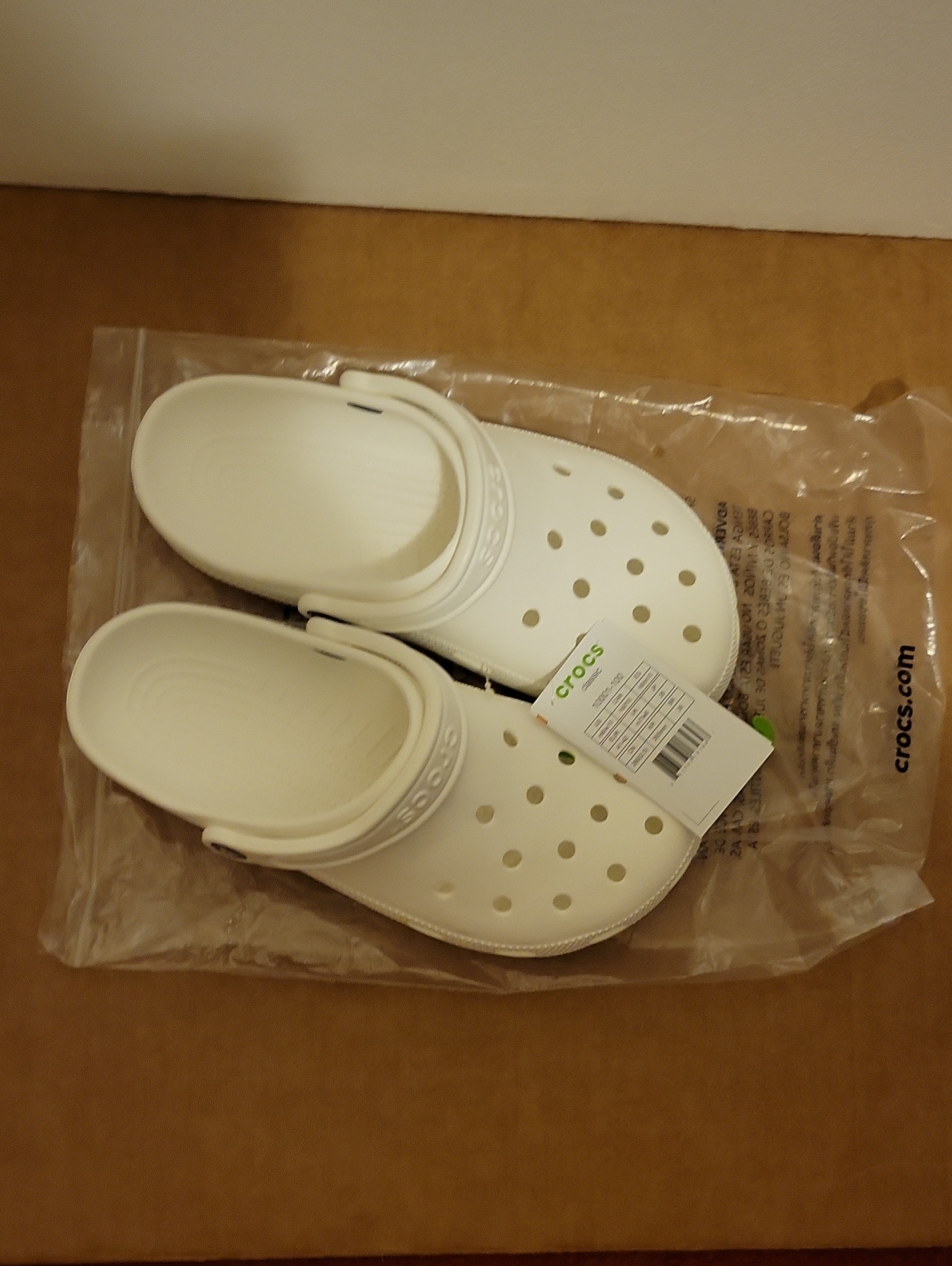 Nwt Crocs Unisex Adult White Classic